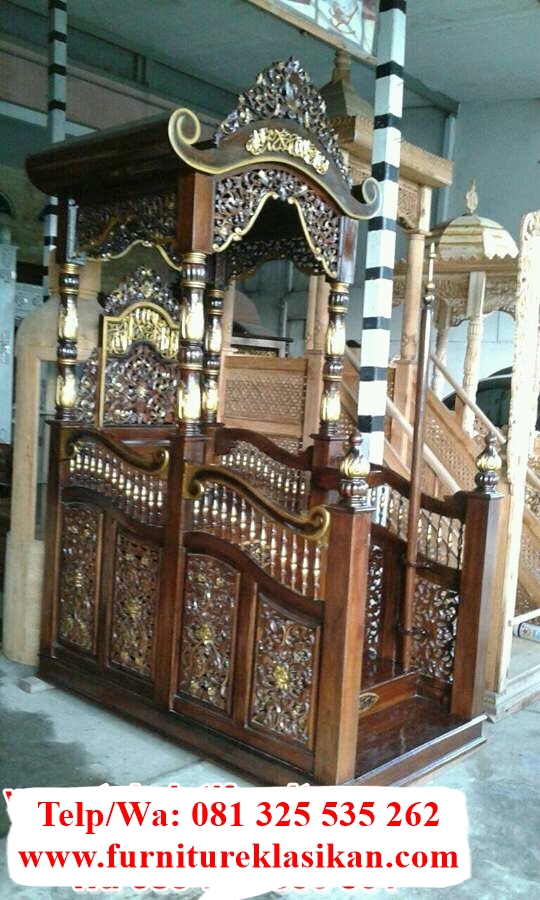 Mimbar Masjid Pintu Depan
